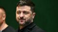 Ucraina, Zelensky: “Colpiti impianti logistici in Russia, fornivano componenti per droni”