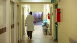 È morto Mattia Maestri, il bimbo in stato vegetativo da 9 anni dopo aver mangiato un formaggio a latte crudo contaminato