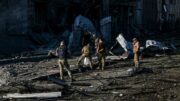 Notte di attacchi incrociati tra Mosca e Ucraina, morti e feriti A Zaporizhzhia