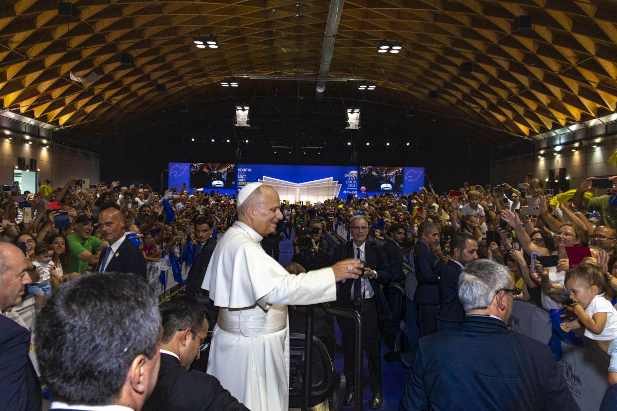 Papa Leone al Meeting “E’ l’ora della responsabilità, servono pionieri coraggiosi” Papa Leone al Meeting “E’ l’ora della responsabilità, servono pionieri coraggiosi”