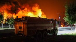 Ucraina, due morti nell’attacco alla raffineria russa a Krasnodar