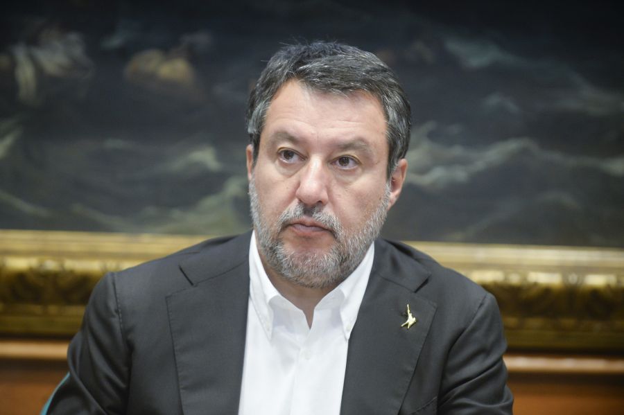 Salvini “Prorogheremo sconto su diesel, poi ragioniamo più su lungo termine” Salvini “Prorogheremo sconto su diesel, poi ragioniamo più su lungo termine”