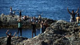 Migranti, Ue propone riforma Frontex: 30mila agenti e regia su rimpatri