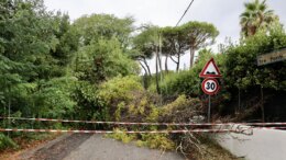 Toscana nella morsa del maltempo, tromba d’aria nel Grossetano