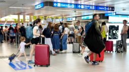 Spagna, oggi in Gazzetta il decreto sui controlli per chi arriva dall’Italia: dureranno fino al 7 settembre