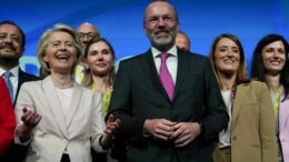 Migranti: Weber (Ppe) vuole centri rimpatrio Ue in Africa