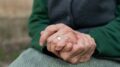 Si allena, beve birra e va a ballare: i segreti di una donna di 101 anni