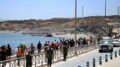 Ceuta, ancora 2500 migranti in città. Marocco: “Avevamo avvertito Spagna”. Madrid: “Falso”