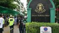 Thailandia, uccide i nonni e poi fa strage in una scuola vicino a Bangkok: otto morti
