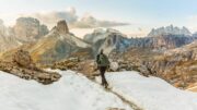 Dalle distorsioni alla caviglia alla lombalgia, tutte le insidie del trekking in montagna
