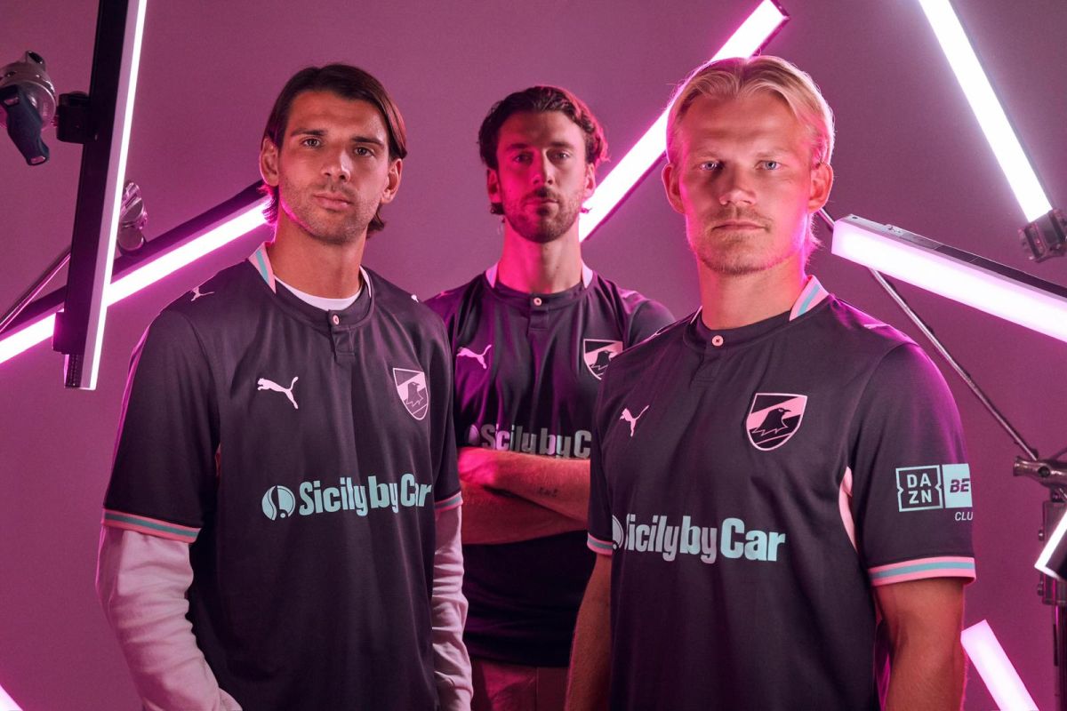 Palermo Calcio, storia e nuova energia nel Neon Kit 26/27 Palermo Calcio, storia e nuova energia nel Neon Kit 26/27