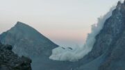 Monviso, frana a ridosso del Rifugio Quintino Sella. Si cerca un escursionista