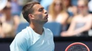 Cobolli rimonta Comesana nell’esordio agli Us Open, Bellucci travolge Piros