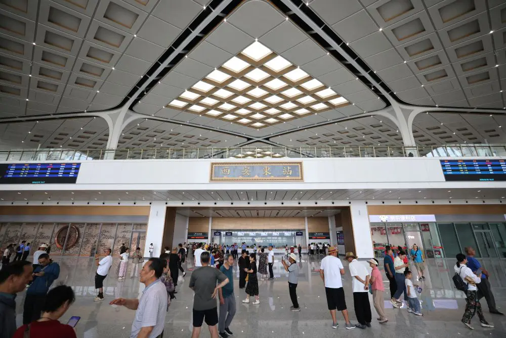 Cina, oltre 900 milioni di spostamenti ferroviari nel picco estivo Cina, oltre 900 milioni di spostamenti ferroviari nel picco estivo