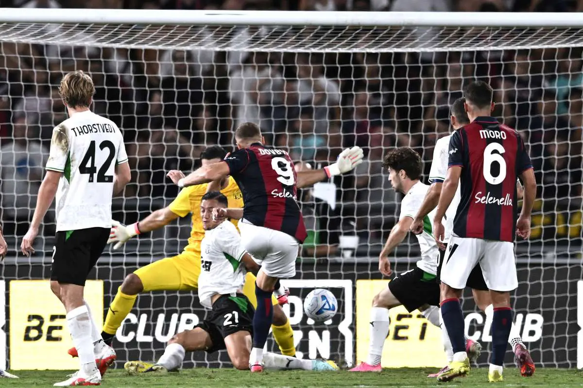 Dovbyk salva il Bologna, il derby col Sassuolo termina 2-2 Dovbyk salva il Bologna, il derby col Sassuolo termina 2-2