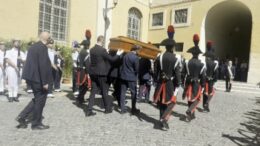 Camera ardente Bonino, il feretro della leader radicale arriva in Campidoglio