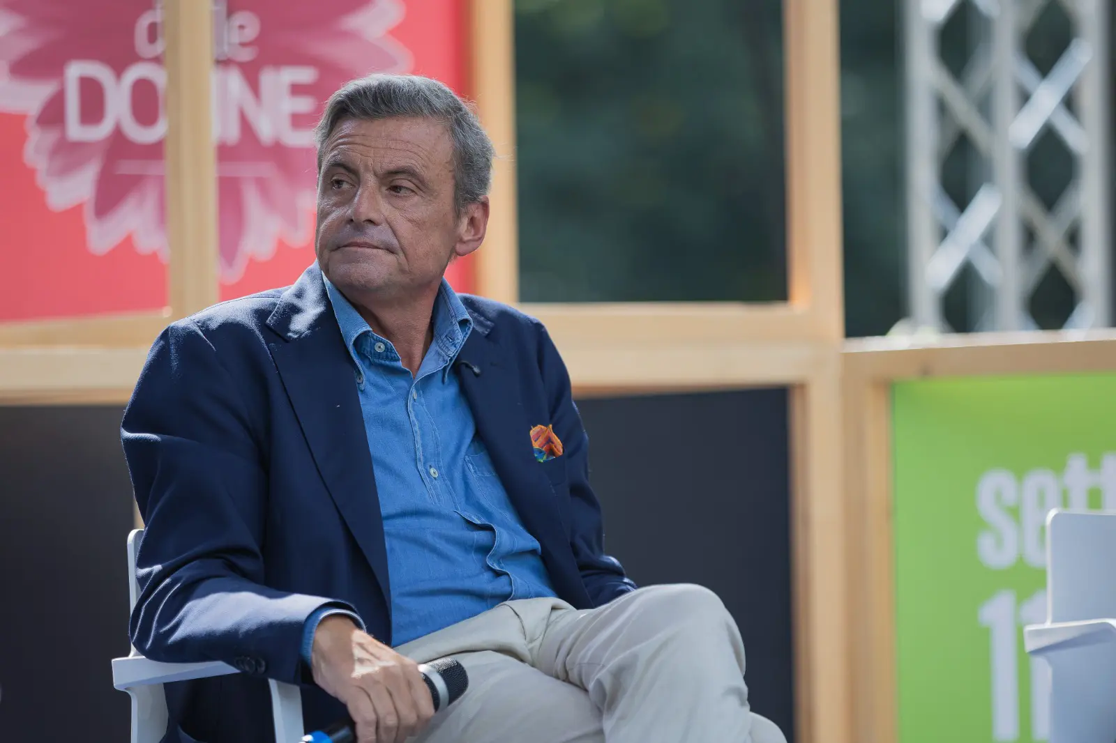 Calenda “Zero possibilità di allearmi con Meloni o Schlein” Calenda “Zero possibilità di allearmi con Meloni o Schlein”