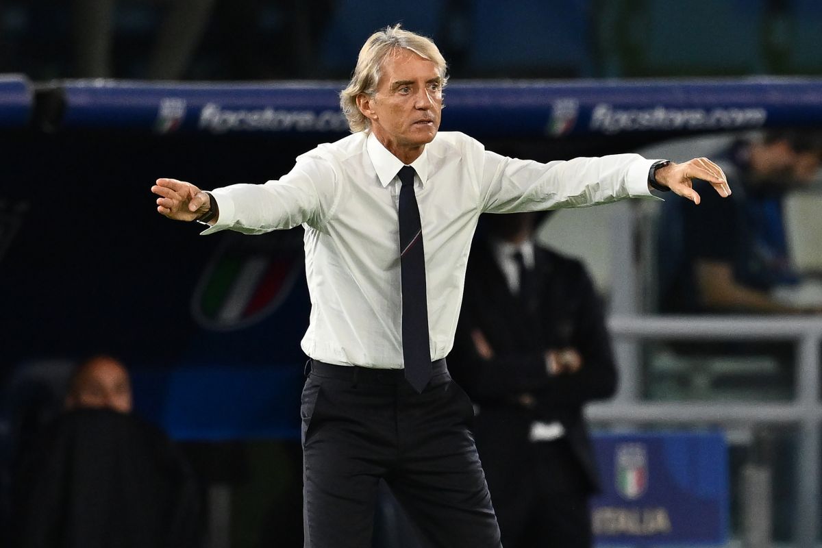 Mancini divide il gruppo, dieci azzurri non partono per la Turchia Mancini divide il gruppo, dieci azzurri non partono per la Turchia