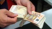 Manovra, viceministro Leo: “Cercheremo risorse per portare aliquota a 33% per redditi tra 50 e 60mila euro”