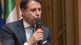 Ucraina, Conte: “Armi a Kiev provocano escalation militare”
