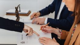 L’ATTRAZIONE DEI COMUNI TERMALI PER I DIVORZIATI: AD ABANO SONO IL 6,03% DELLA POPOLAZIONE MAGGIORENNE E A MONTEGROTTO IL 5,84%