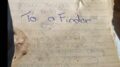 Ristrutturano casa e trovano una lettera di 44 anni fa: “A chi mi troverà…”