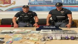 Arrestato per detenzione ai fini di spaccio di stupefacenti un 33enne marocchino con precedenti per reati in materia di droga, in attesa del rinnovo del permesso di soggiorno