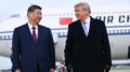 Trump accoglie Xi in Usa, tutto pronto per il vertice: dazi, AI, e Iran sul tavolo