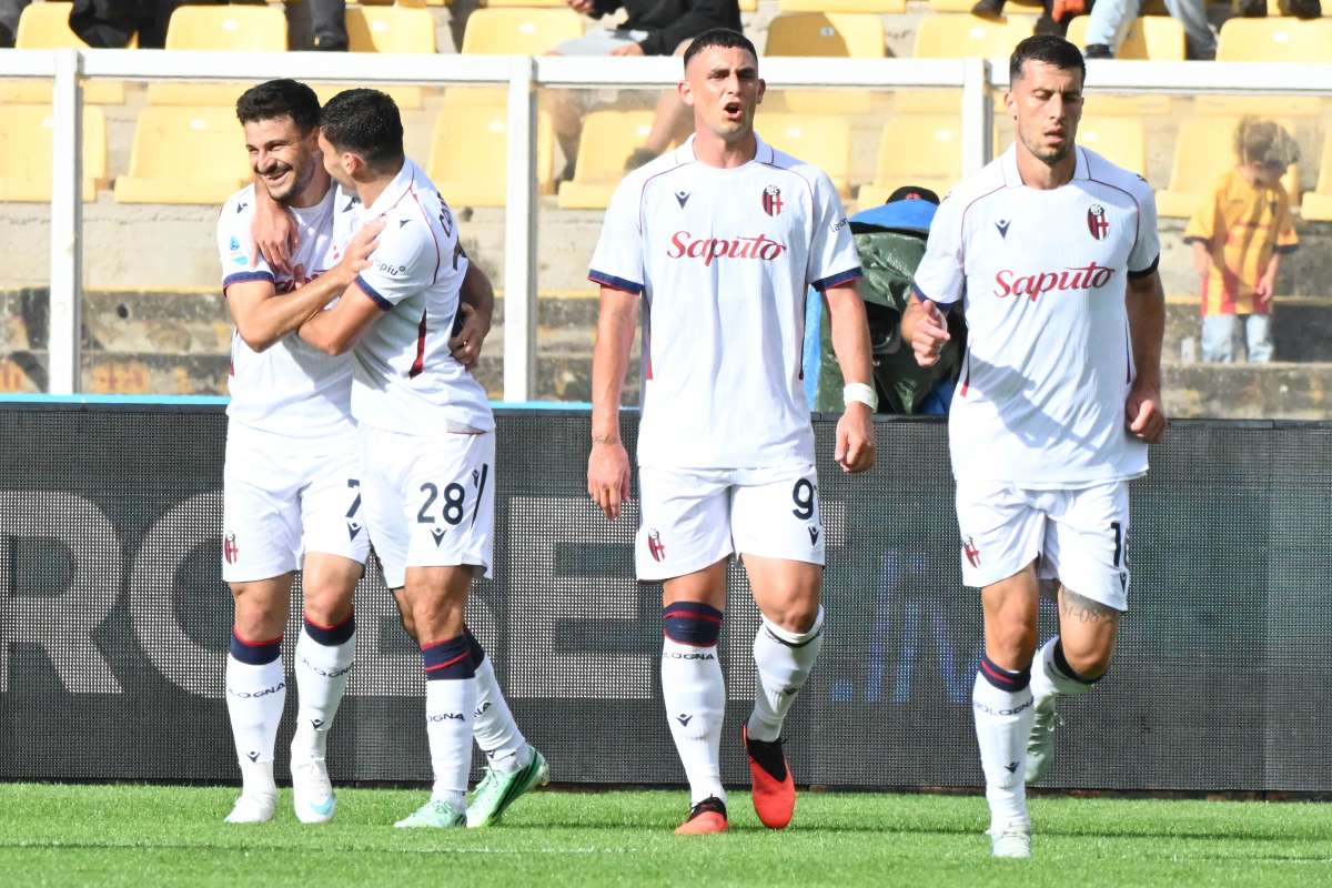 Colpo esterno del Bologna: 2-1 a Lecce e prima vittoria in campionato Colpo esterno del Bologna: 2-1 a Lecce e prima vittoria in campionato