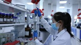 Cina, spesa per ricerca e sviluppo in aumento dell’8,2% nel 2025
