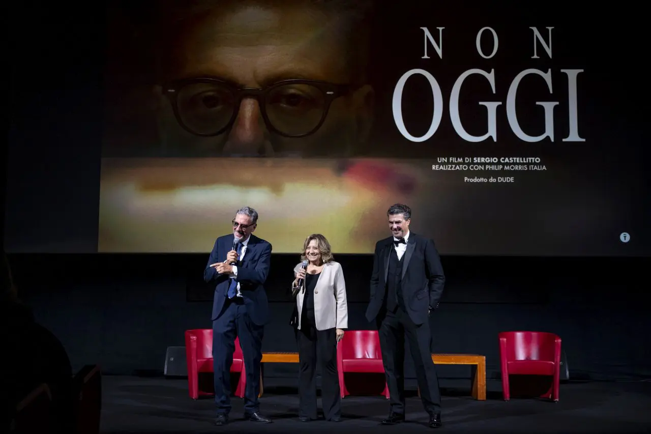 Philip Morris e Castellitto raccontano un’Italia senza sigarette entro il 2035 Philip Morris e Castellitto raccontano un’Italia senza sigarette entro il 2035