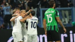 Lazio inarrestabile e al comando, Sassuolo travolto 6-2 a Reggio Emilia