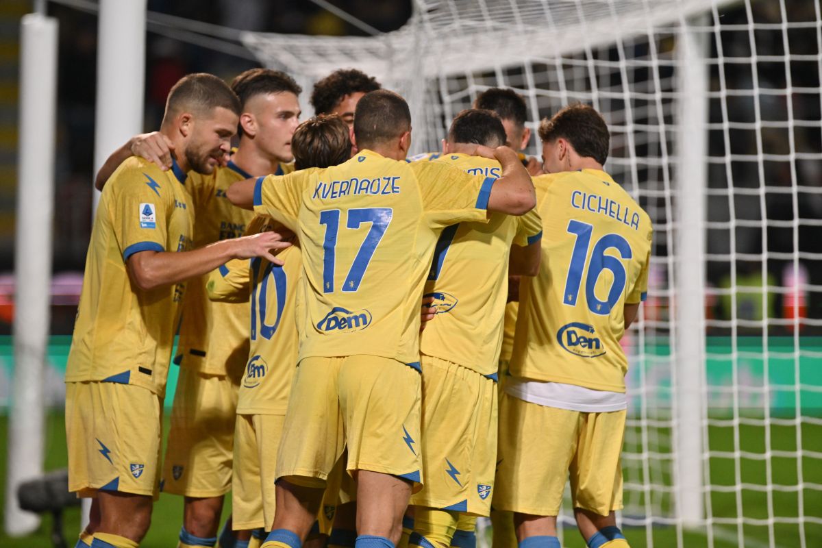 Pokerissimo Frosinone: 5-1 al Lecce e sesto posto in classifica Pokerissimo Frosinone: 5-1 al Lecce e sesto posto in classifica