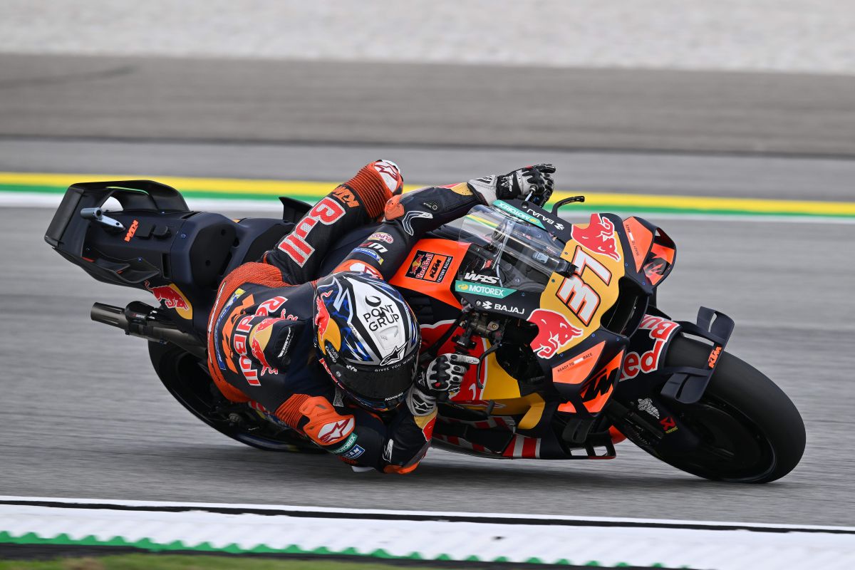 Acosta vince la sprint in Malesia davanti a Marc Marquez e Bezzecchi Acosta vince la sprint in Malesia davanti a Marc Marquez e Bezzecchi