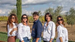 Vino: tra donne, passione e famiglia, ‘Passo delle Tortore’ apre le porte della sua cantina