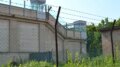 Detenuti in rivolta nel carcere di Pisa, torna la calma dopo ore di disordini. Quattro arresti