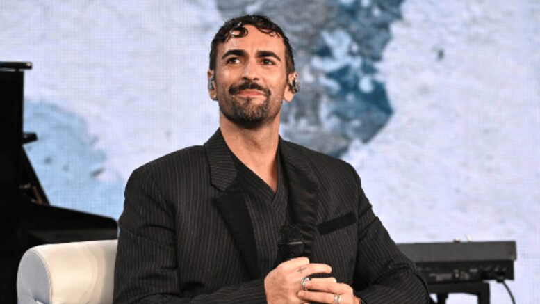Marco Mengoni, il dolore per la morte della mamma: “Il periodo più buio della mia vita”