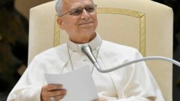 Papa, tumore diagnosticato dopo indigestione. Oncologi: “Scoperto per caso”