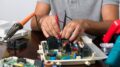 IL DIRITTO ALLA RIPARAZIONE E’ LEGGE: RIPARARE UN ELETTRODOMESTICO O UNO SMARTPHONE DIVENTERA’ SEMPRE PIU’ SEMPLICE