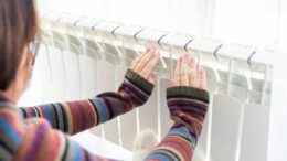 Riscaldamento e caro prezzi, ogni grado conta: come consumare meno senza sorprese