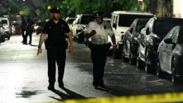 Strage in Usa, uomo armato uccide 8 persone e poi si toglie la vita: tra le vittime 2 bambini