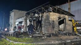 Ucraina, attacco missilistico russo su Kharkiv: almeno 3 morti. Il giallo della tregua energetica tra Mosca e Kiev