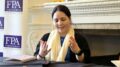 Afghanistan, Zahra Joya: “Per noi donne è una prigione a cielo aperto, serve guerra civile tutta al femminile”