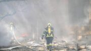 Guerra in Ucraina, missili russi nella notte su Kiev: “Almeno due morti”