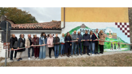 Restituito alla città il murale di via del Porto: inaugurata l’opera dopo il rifacimento